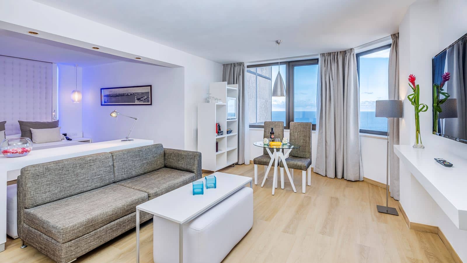 rooms-the-level-junior-suite