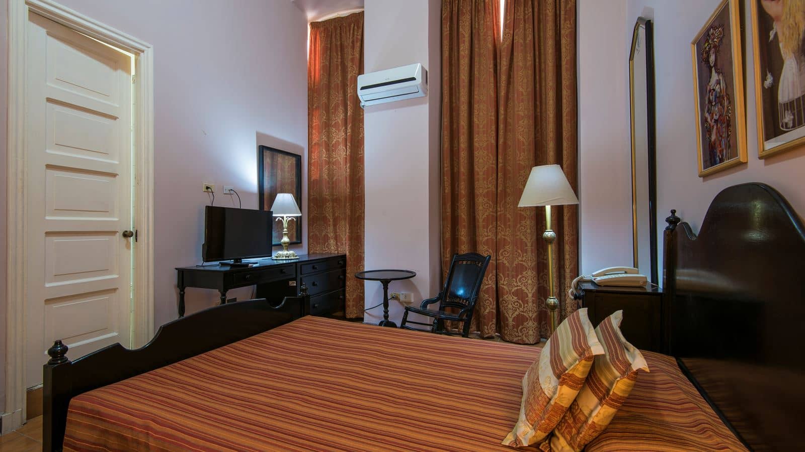 rooms-standard-room