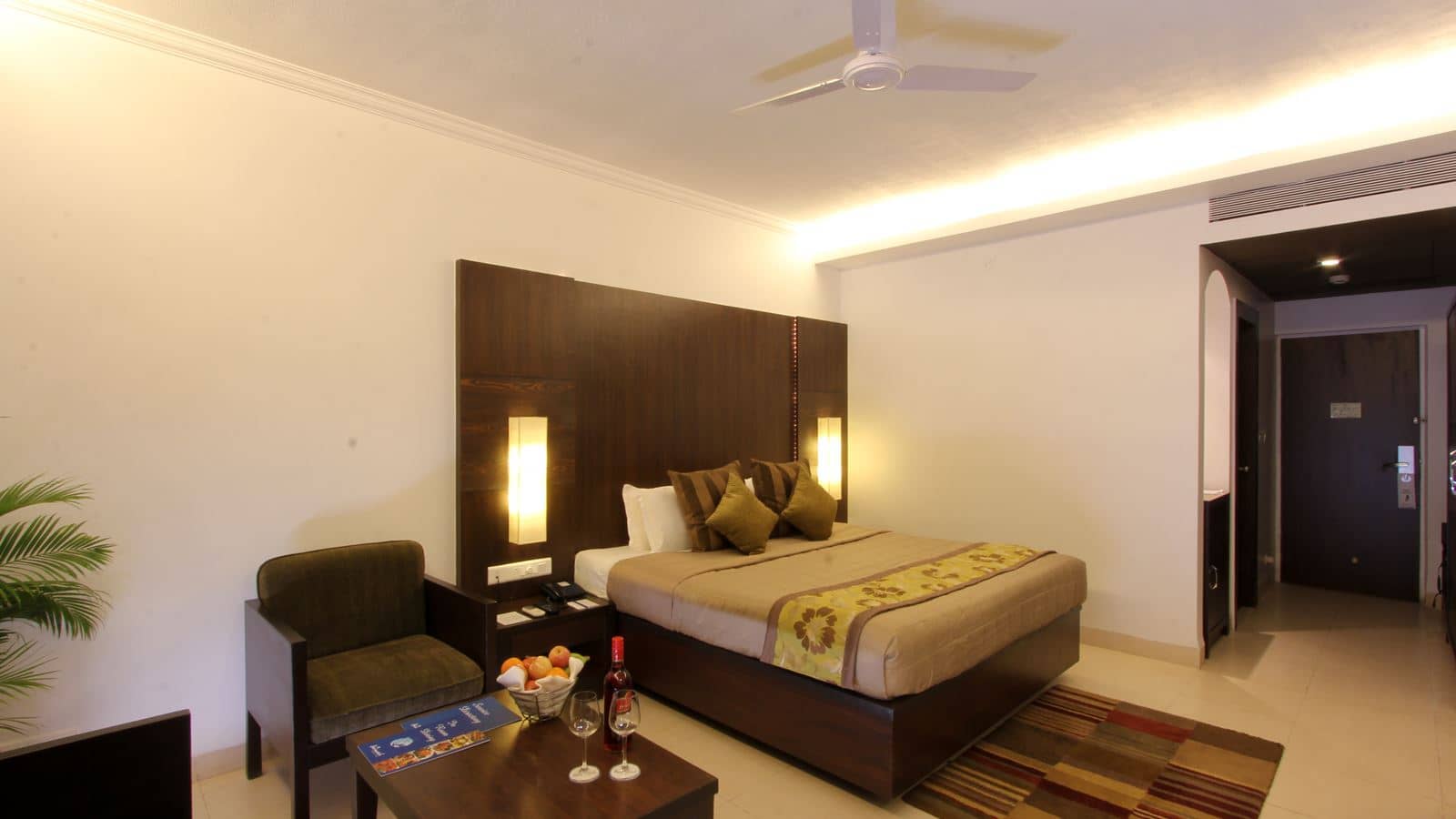 rooms-deluxe-room