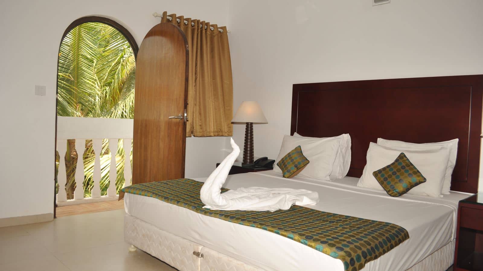 rooms-superior-room