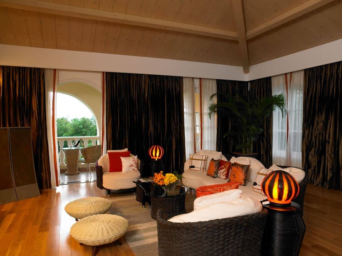 rooms-zuri-suite
