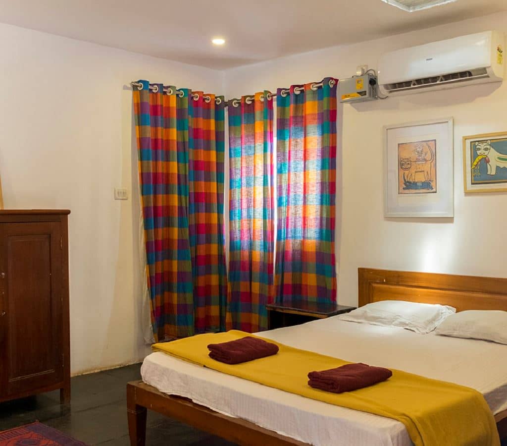 rooms-deluxe-room