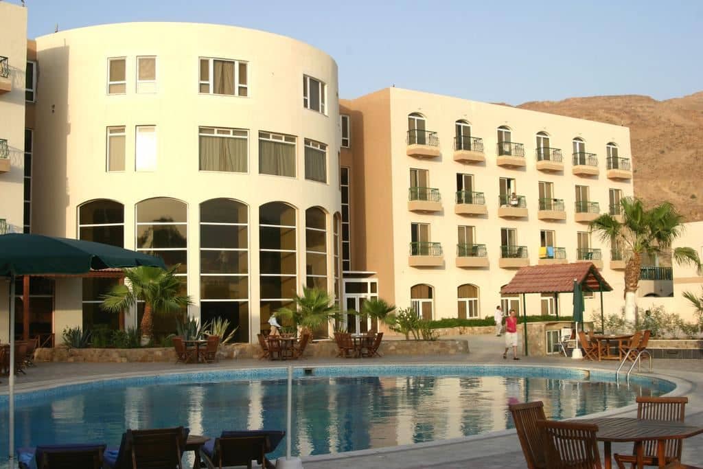 pools-outdoor-pool