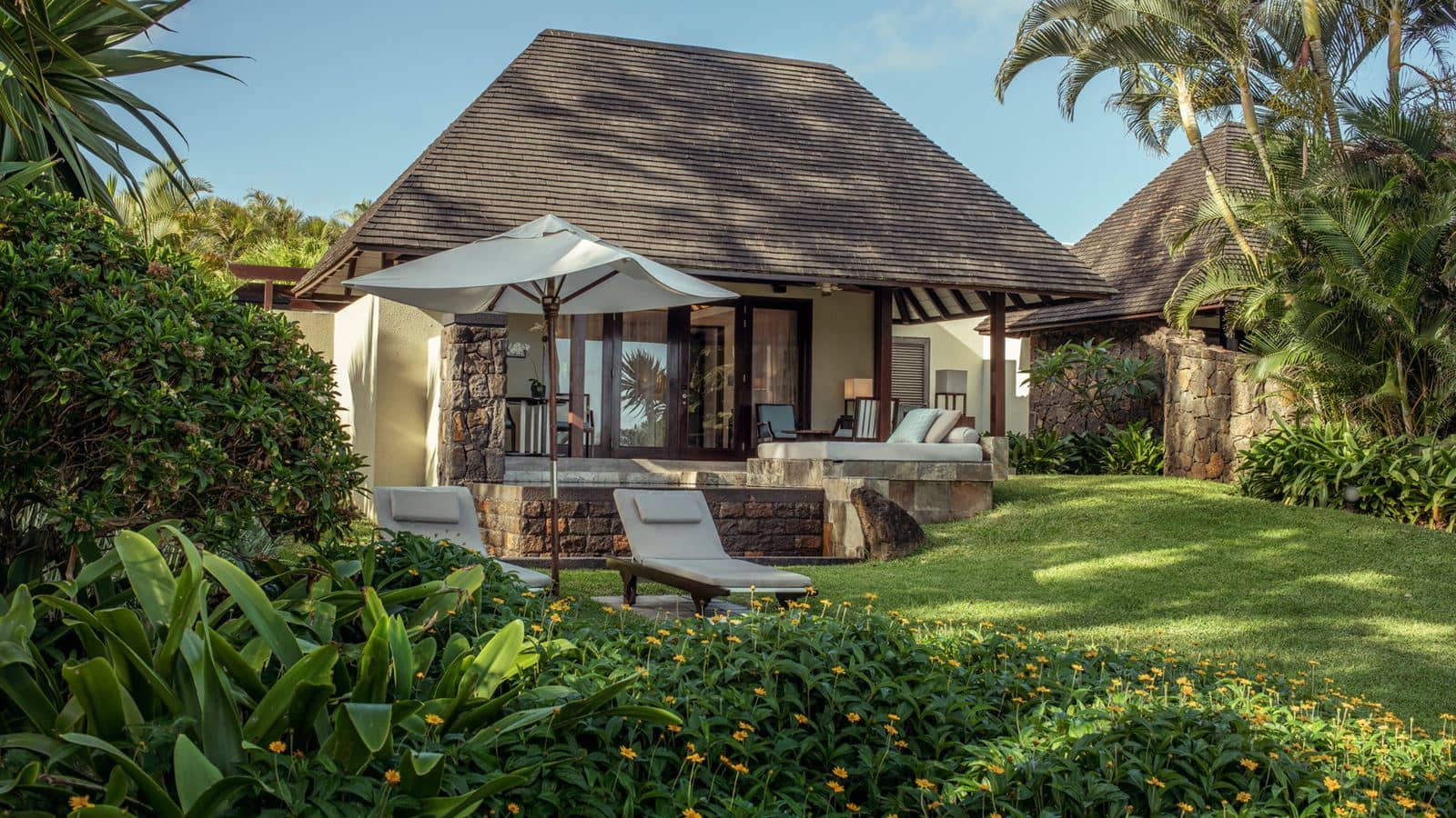 rooms-garden-pool-villa