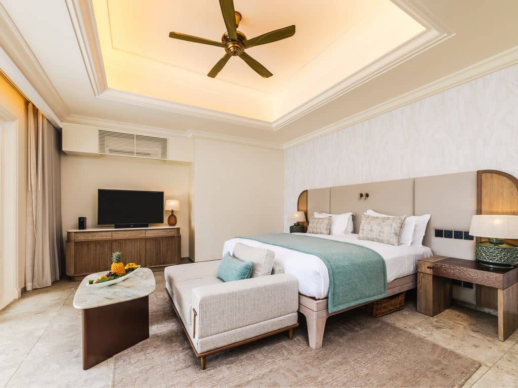 rooms-luxury-suite-pool-villa