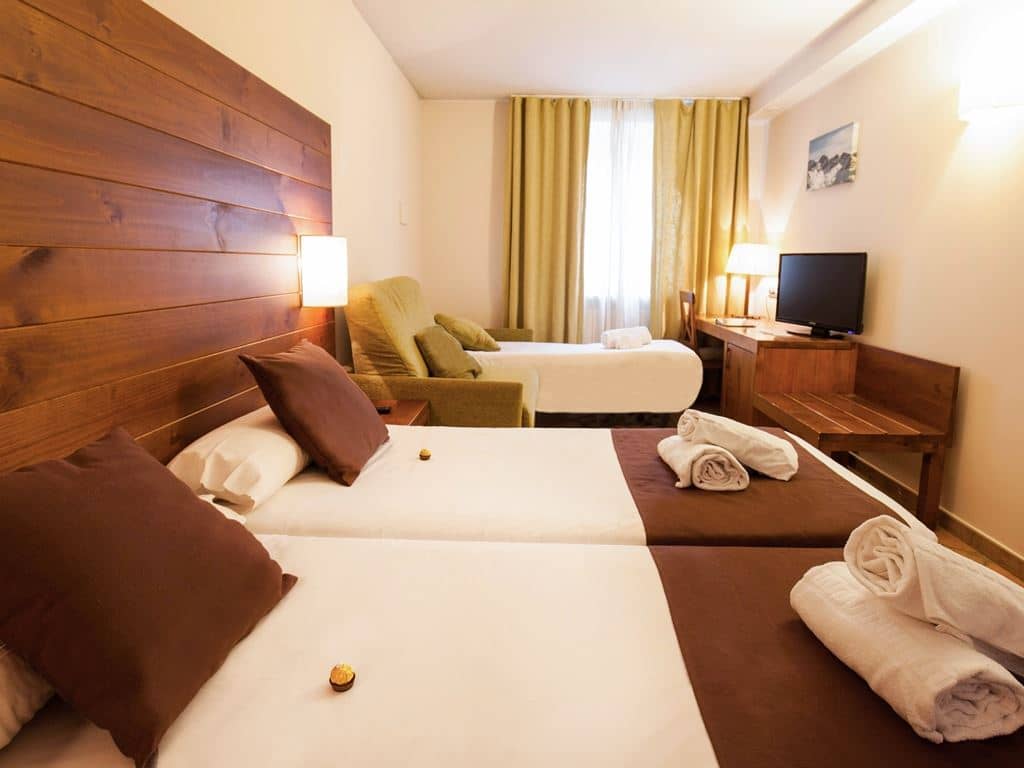 rooms-triple-room