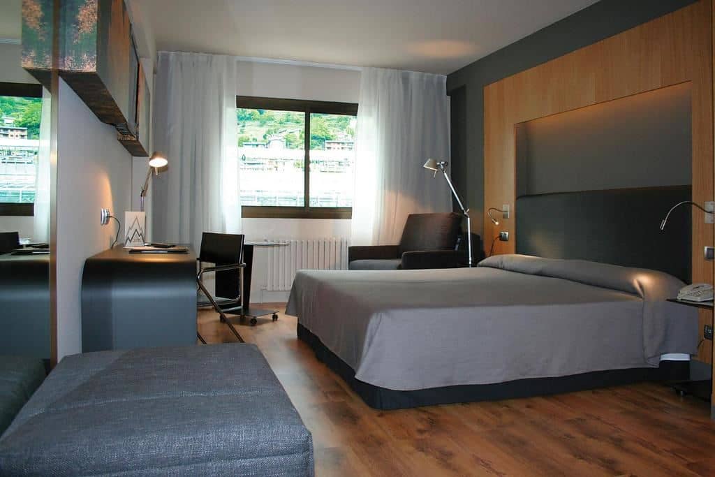 rooms-double-single-use-premium