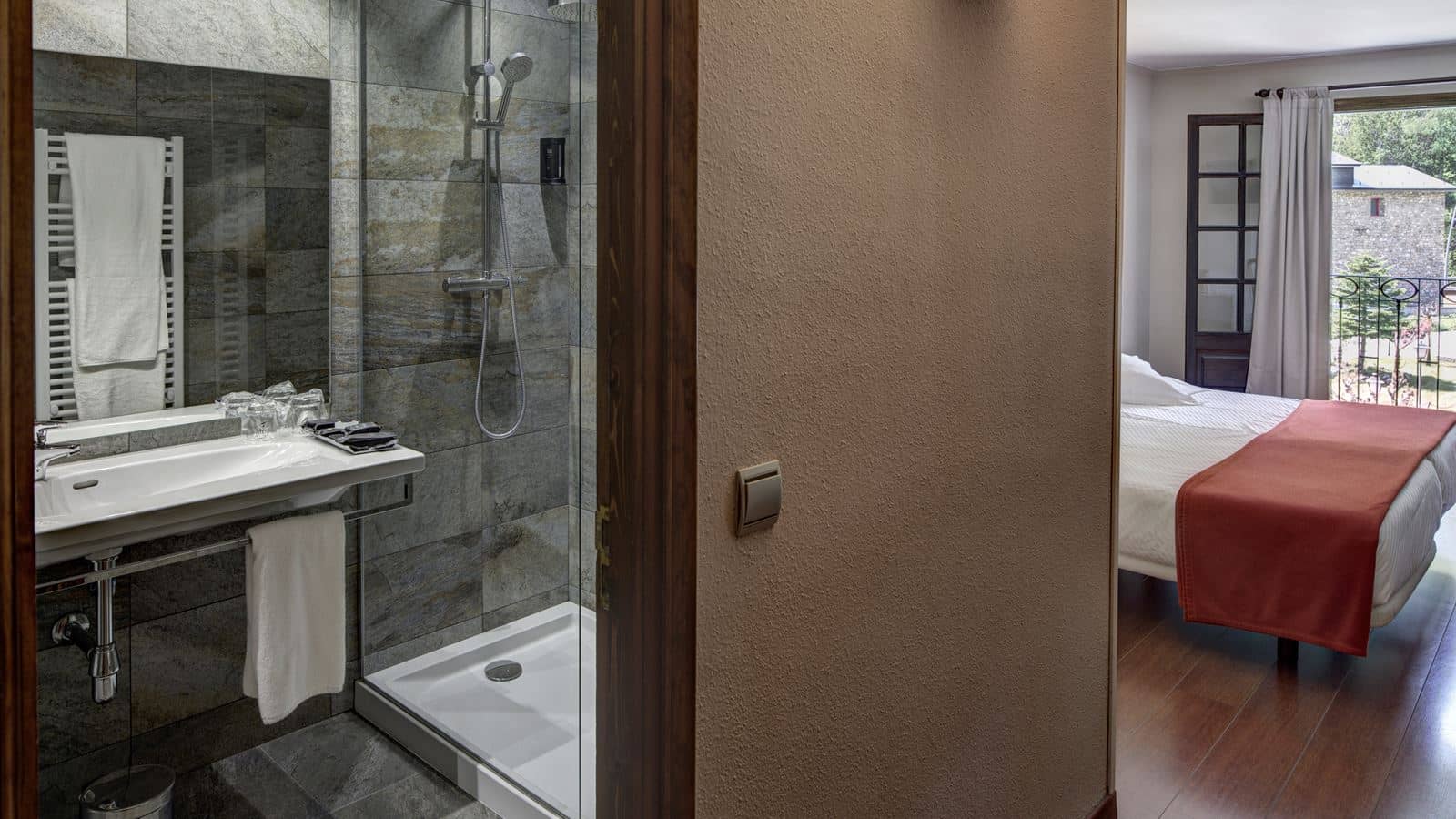 rooms-double-room
