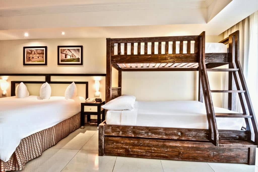 rooms-riviera-family-king-junior-suite