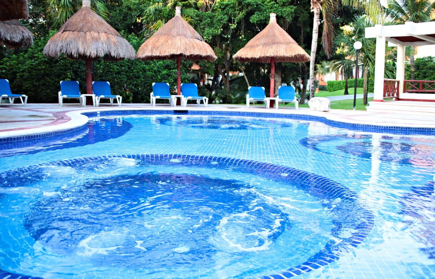 pools-outdoor-pool