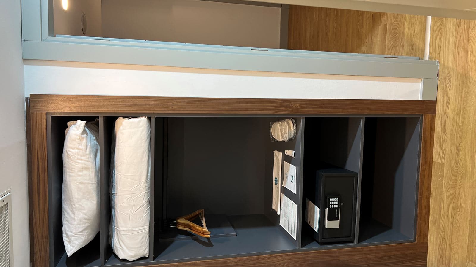 rooms-family-room