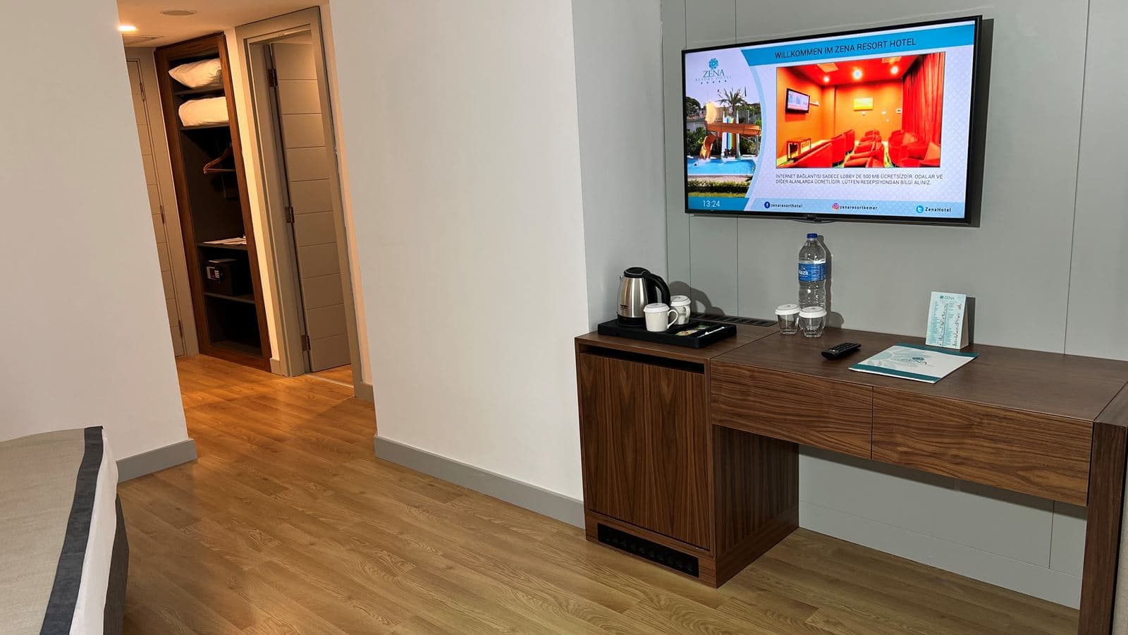 rooms-family-room