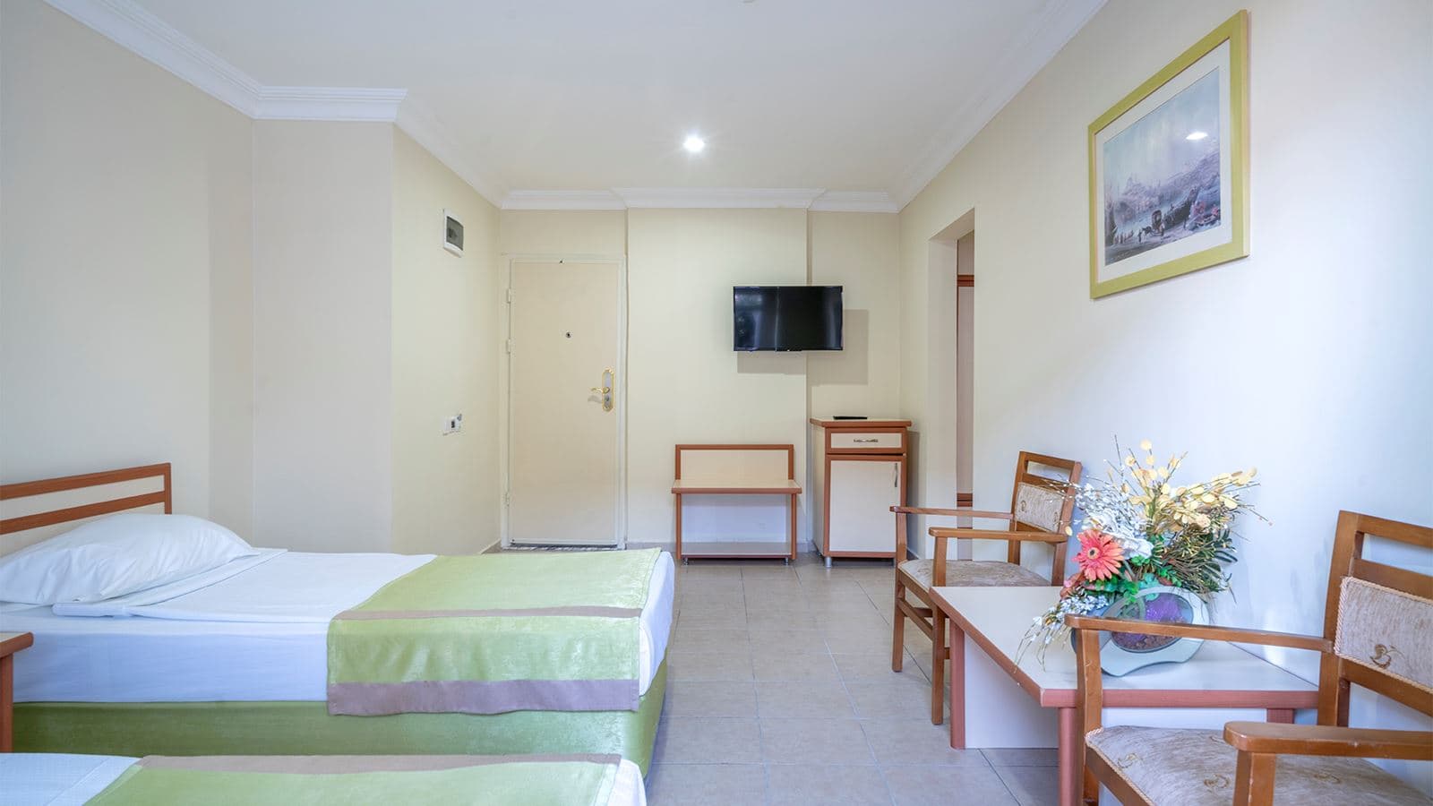rooms-family-room