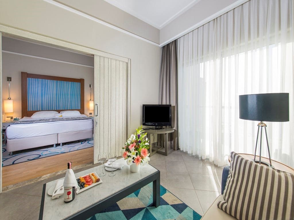 rooms-sunset-suite
