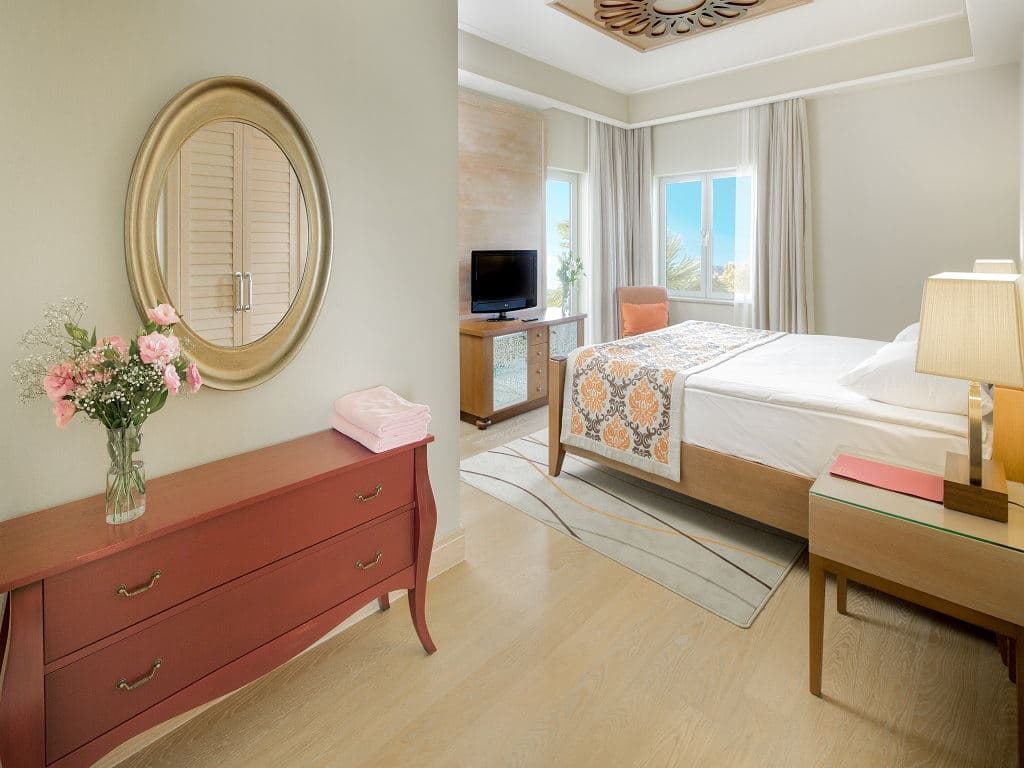 rooms-royal-villa