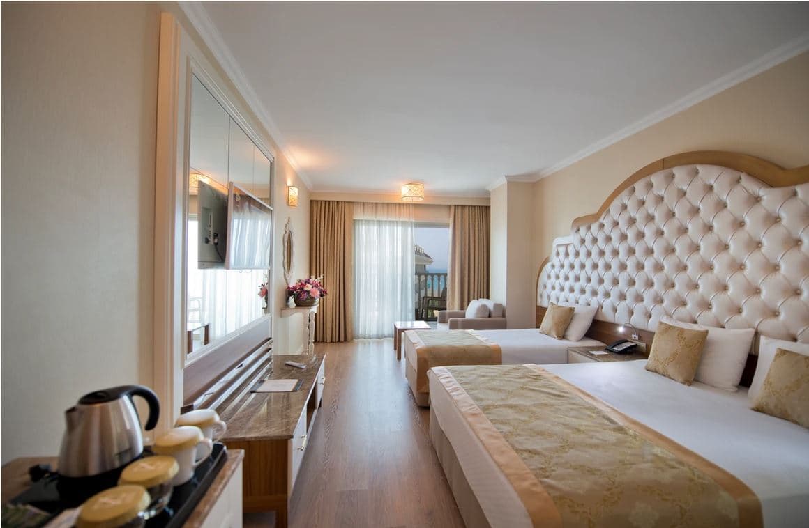 rooms-standard-room-side-sea-view
