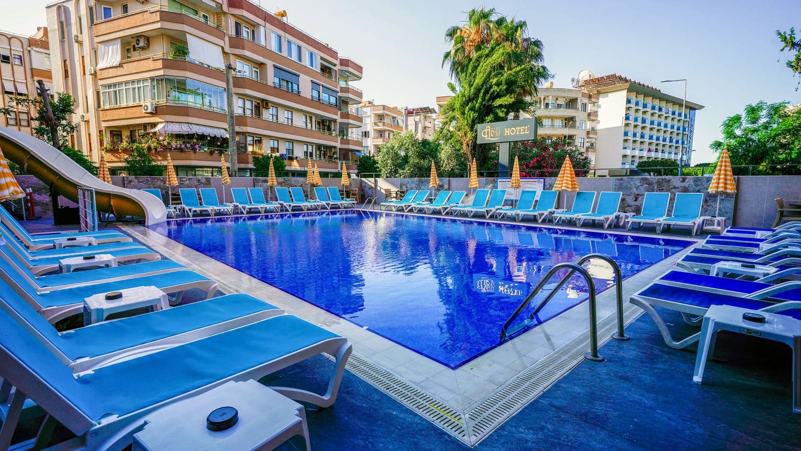 pools-outdoor-pool