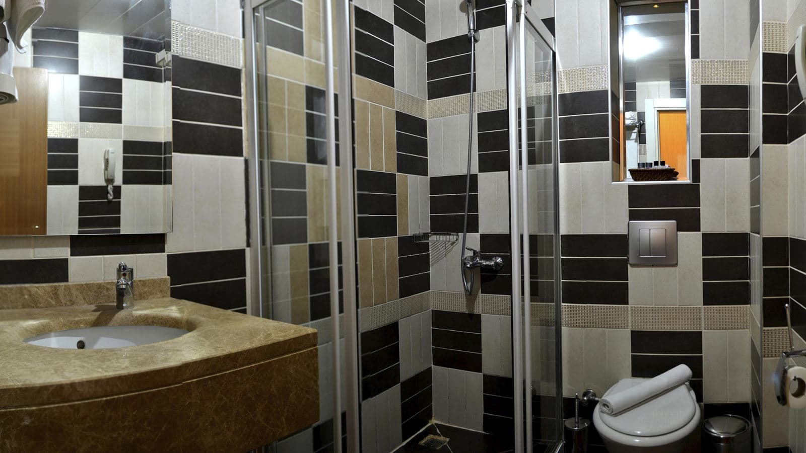 rooms-standard-room