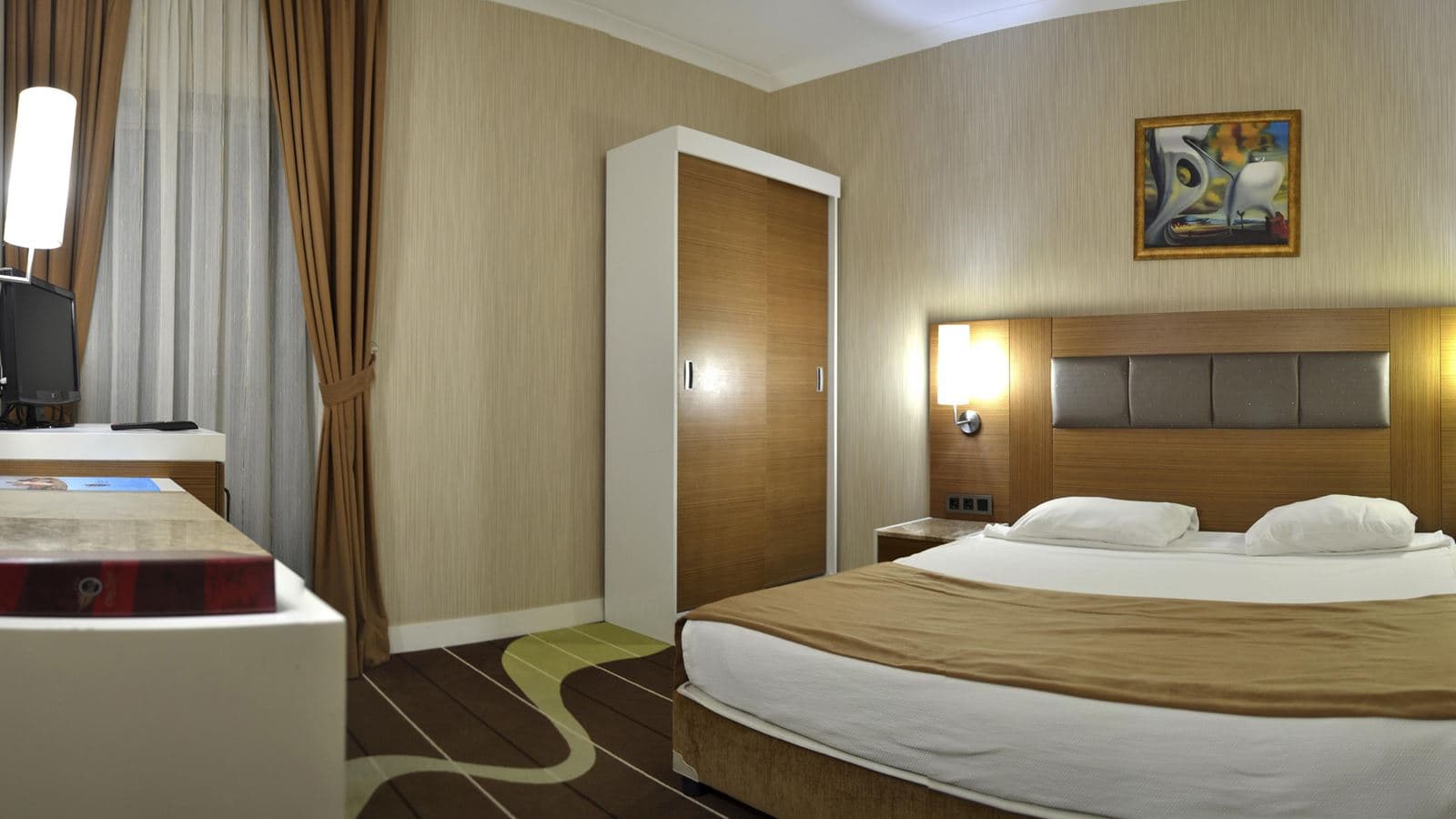 rooms-standard-room