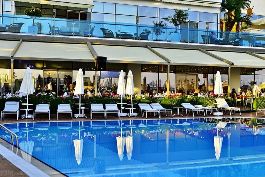 pools-outdoor-pool