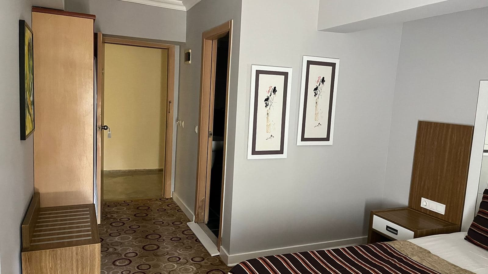rooms-standard-room