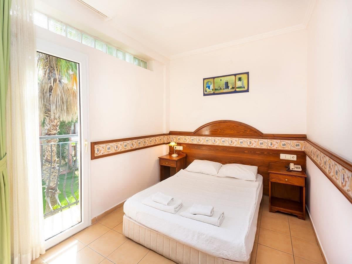 rooms-standard-room