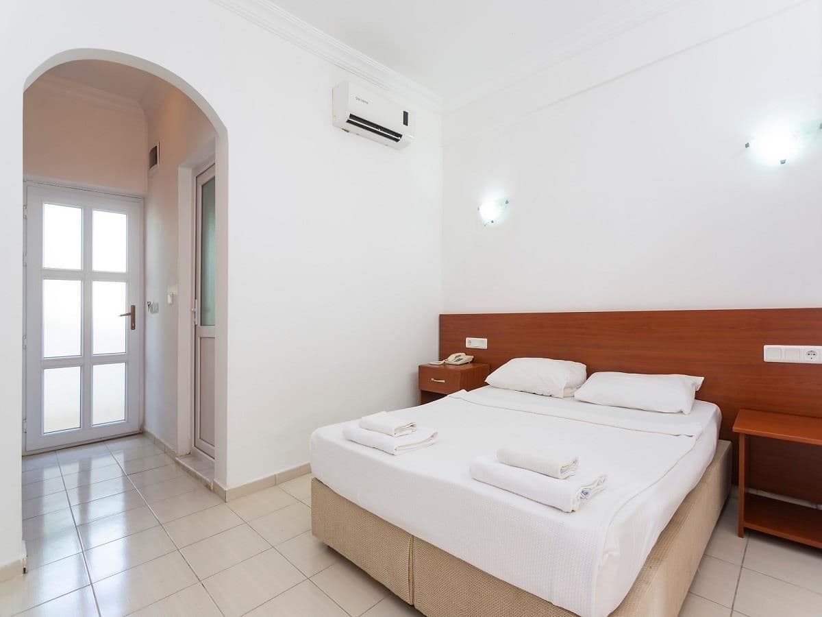 rooms-standard-room