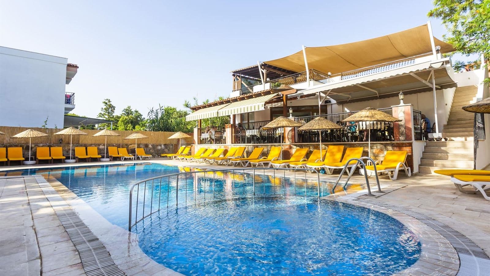 pools-outdoor-pool
