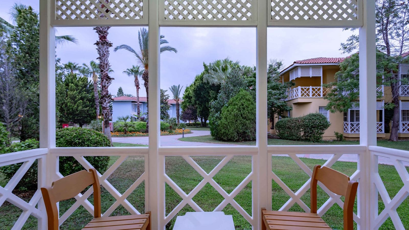 rooms-superior-club-room