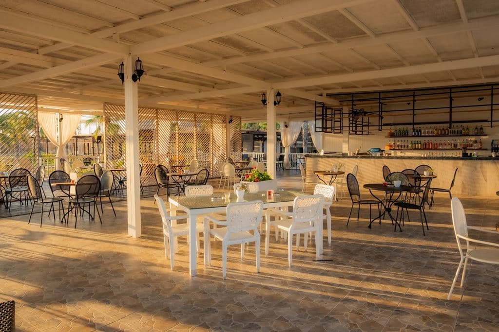 bars-beach-bar