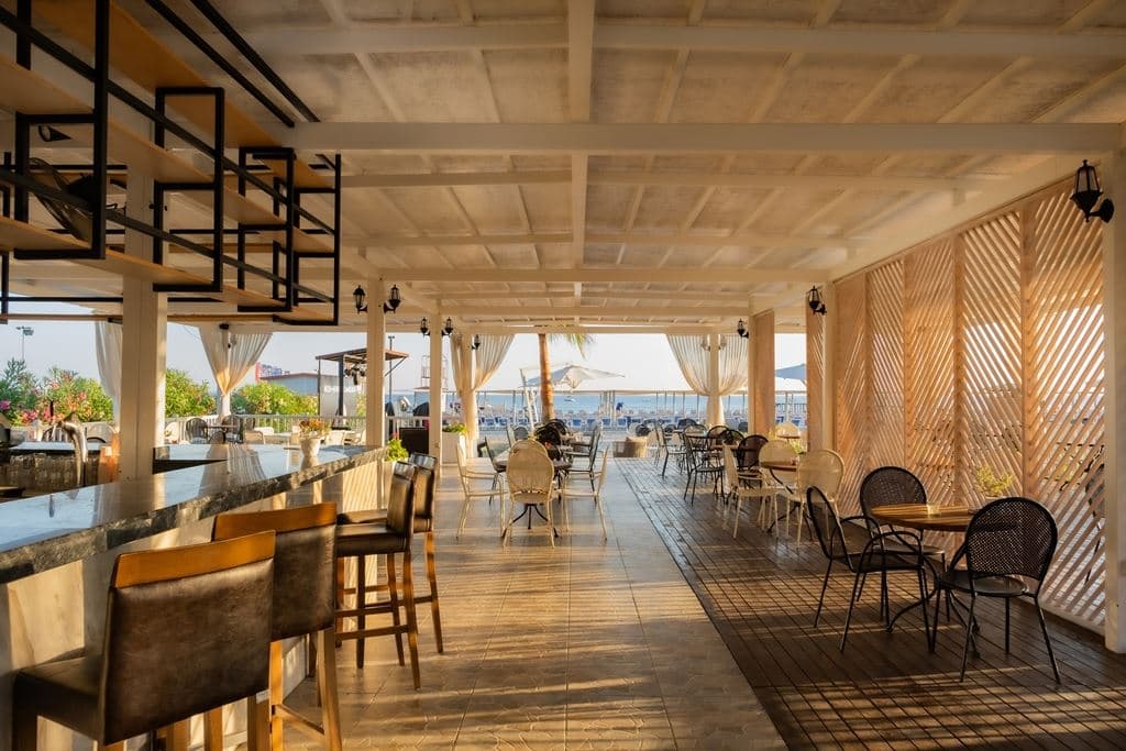 bars-beach-bar