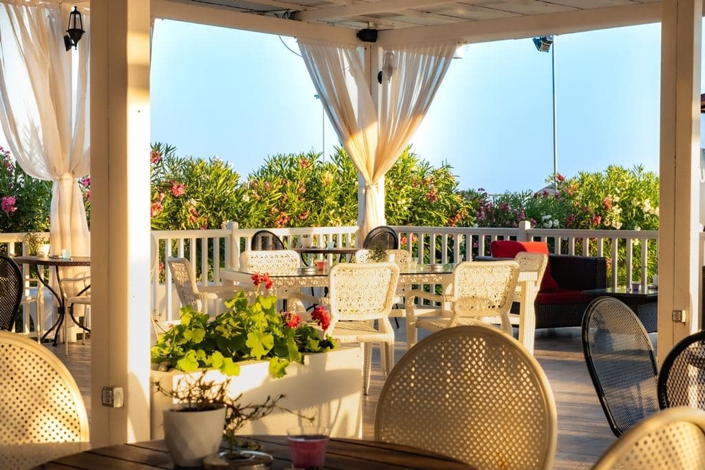 bars-beach-bar