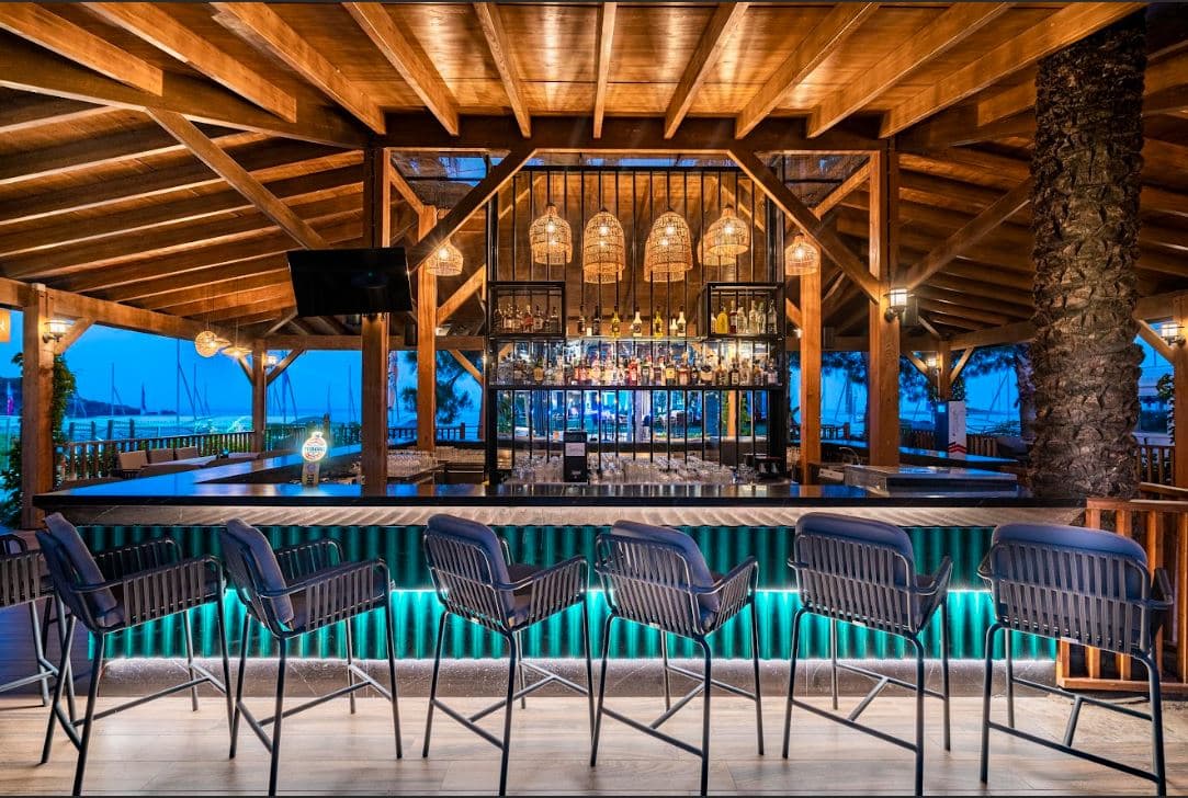 bars-beach-bar