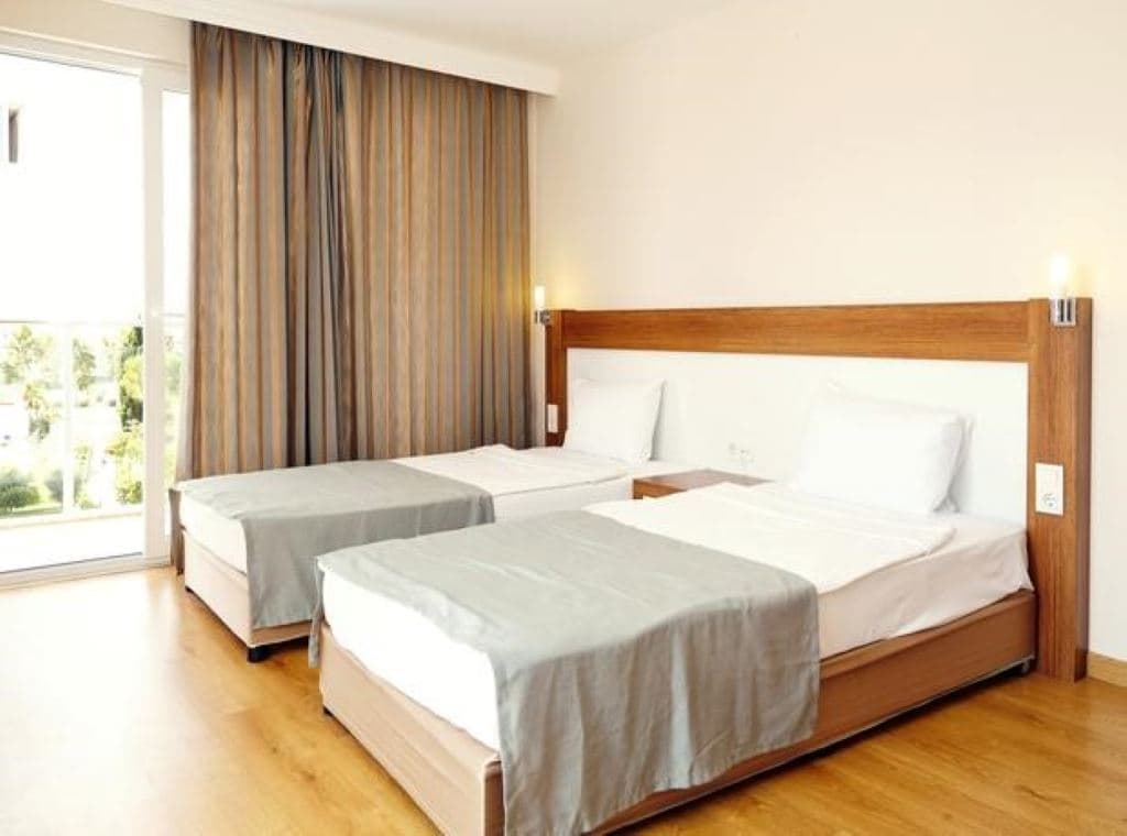 rooms-family-room