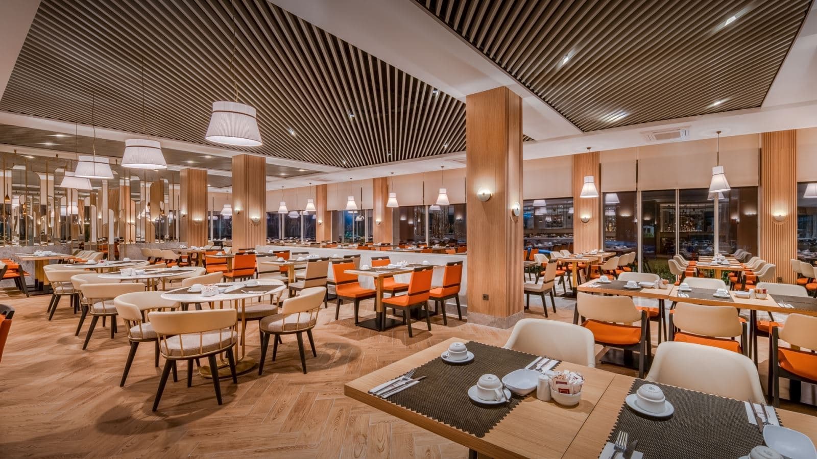 restaurants-main-restaurant