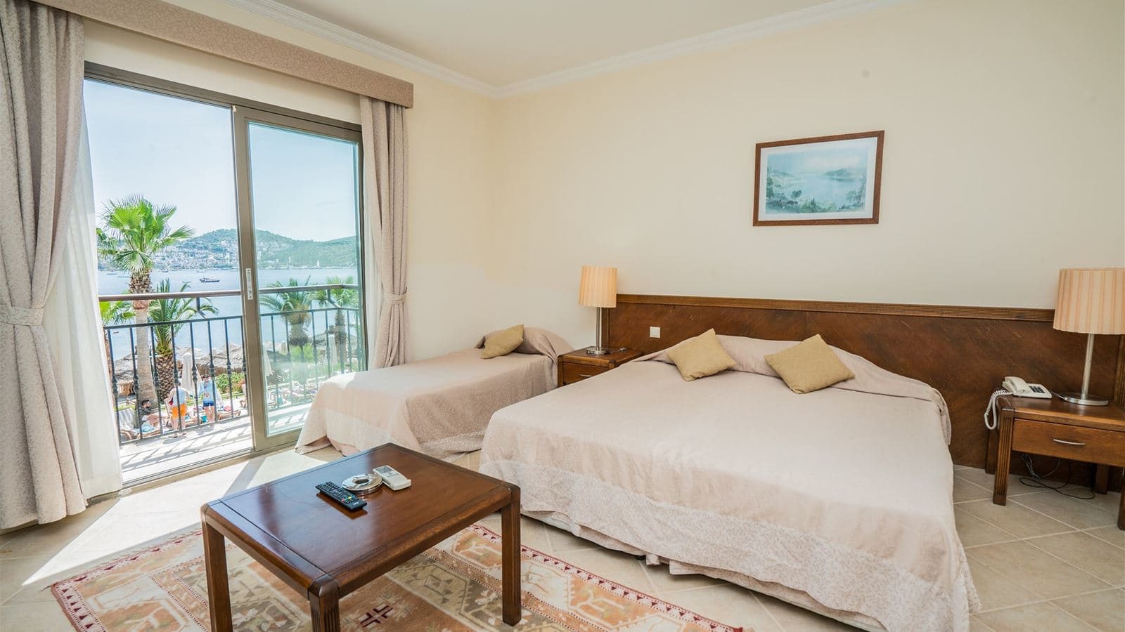 rooms-family-room
