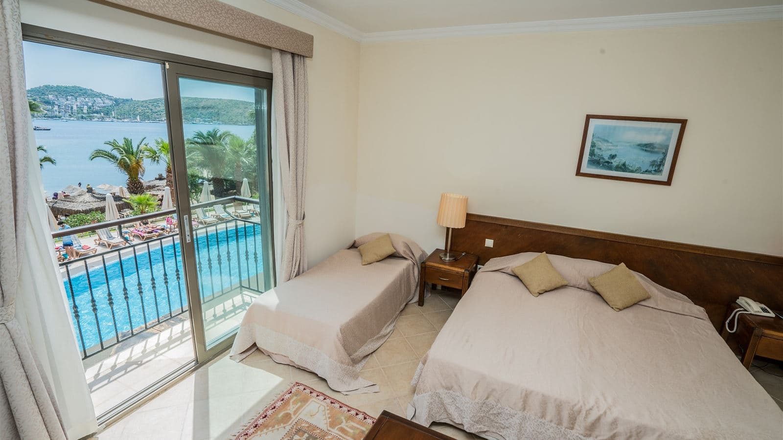 rooms-family-room