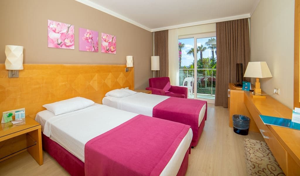 rooms-standard-garden-view