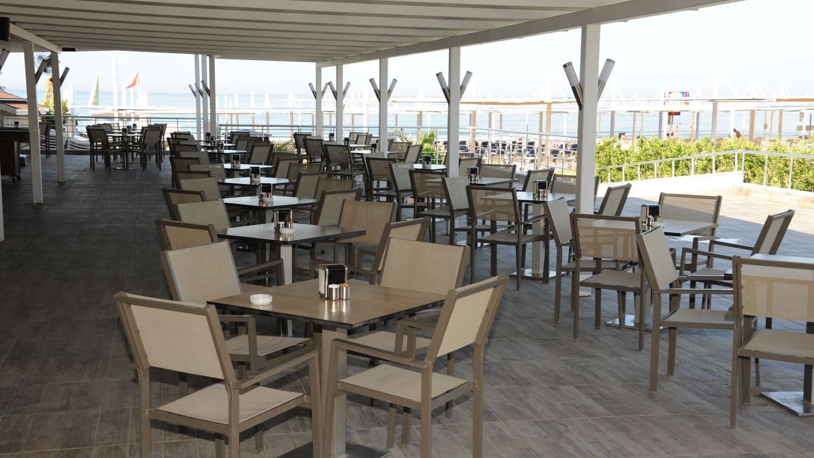 bars-beach-bar