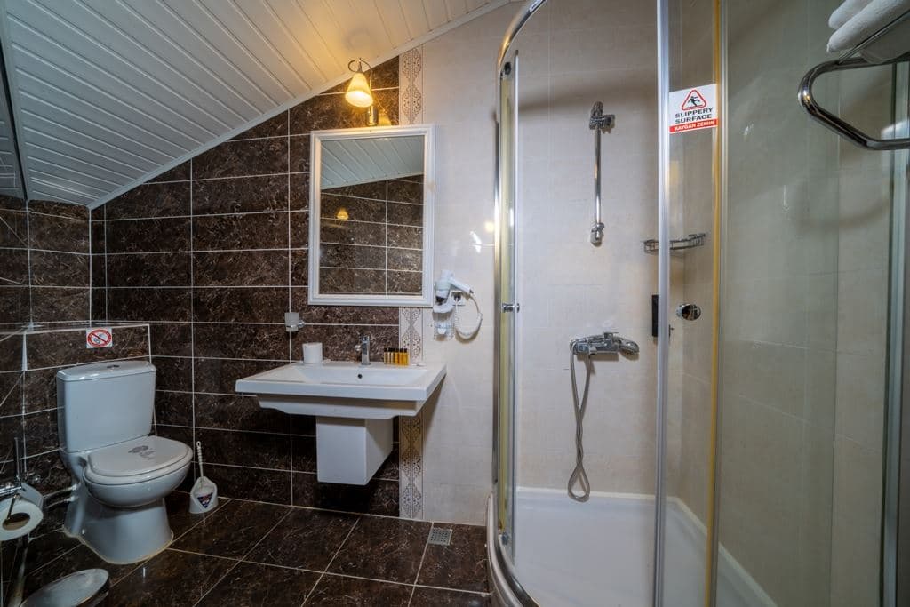 rooms-standard-room