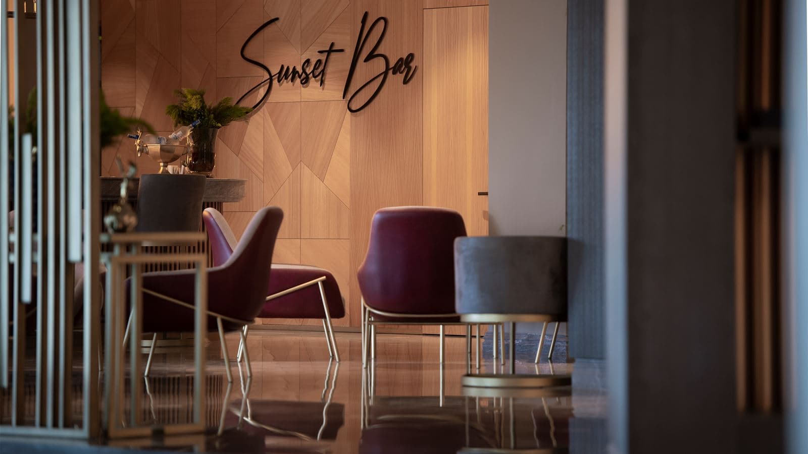 bars-sunset-bar-lobby