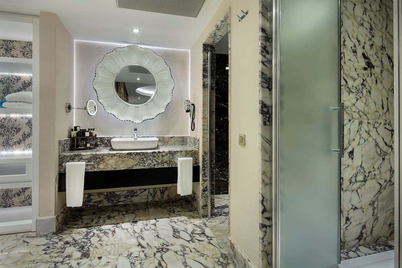 rooms-granada-villa