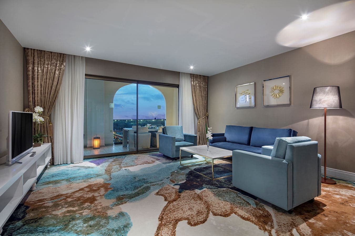 rooms-king-suite