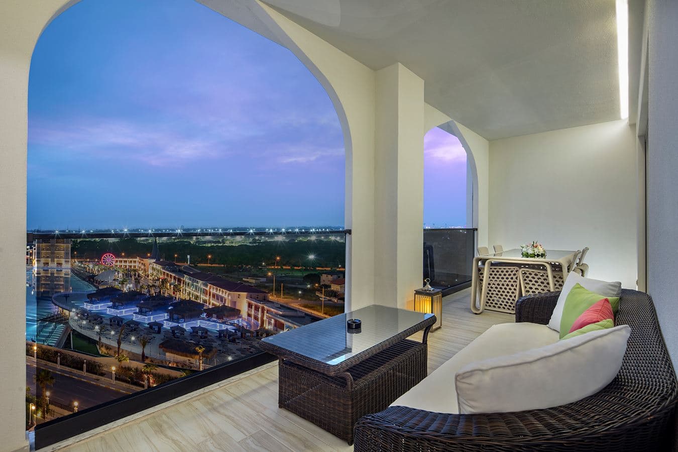 rooms-king-suite