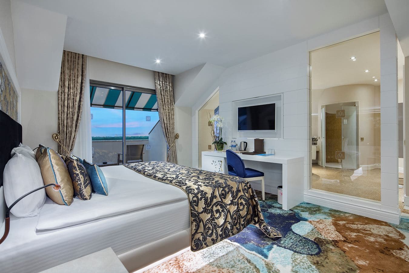 rooms-senior-suite
