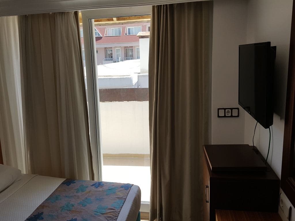 rooms-economy-room