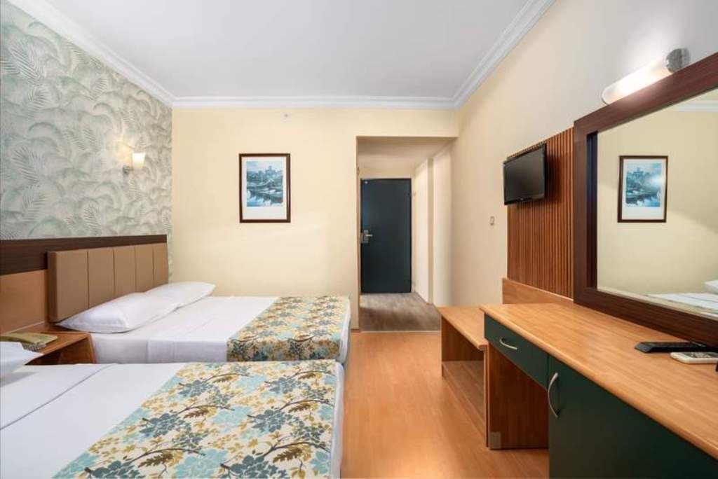 rooms-standard-room