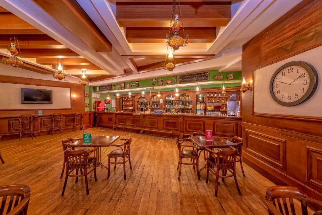 bars-lobby-bar