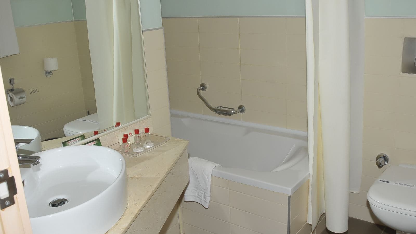 rooms-standard-room