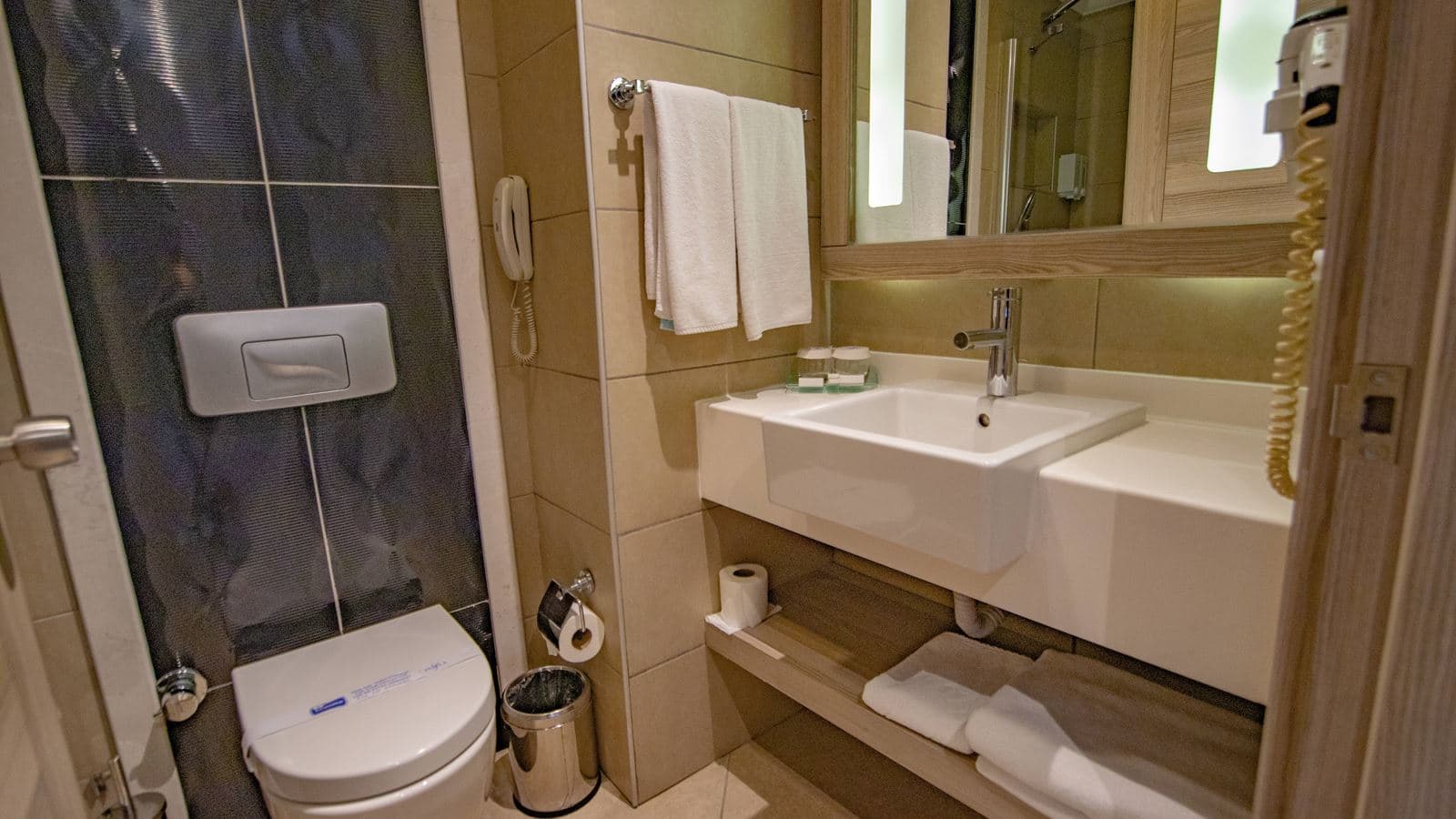 rooms-large-room